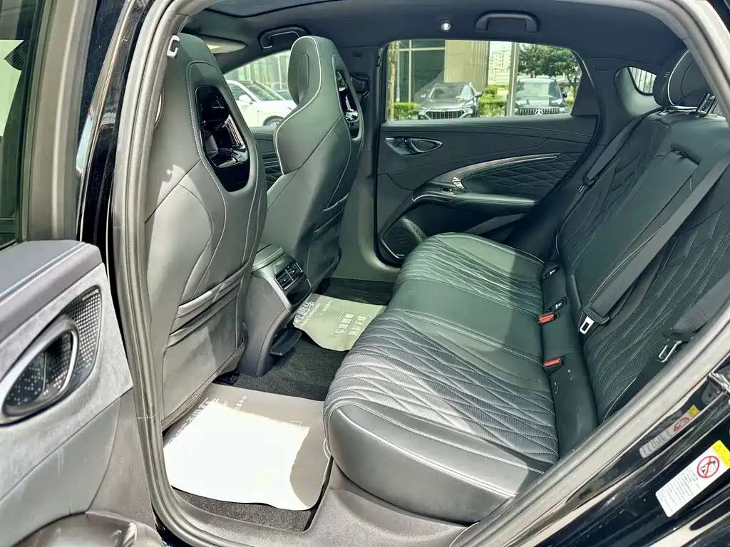 BYD Seal 2023 — фото 12