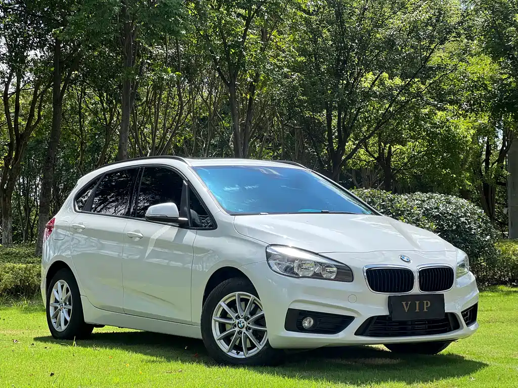BMW 2 Series Station Wagon 2016 — фото 14