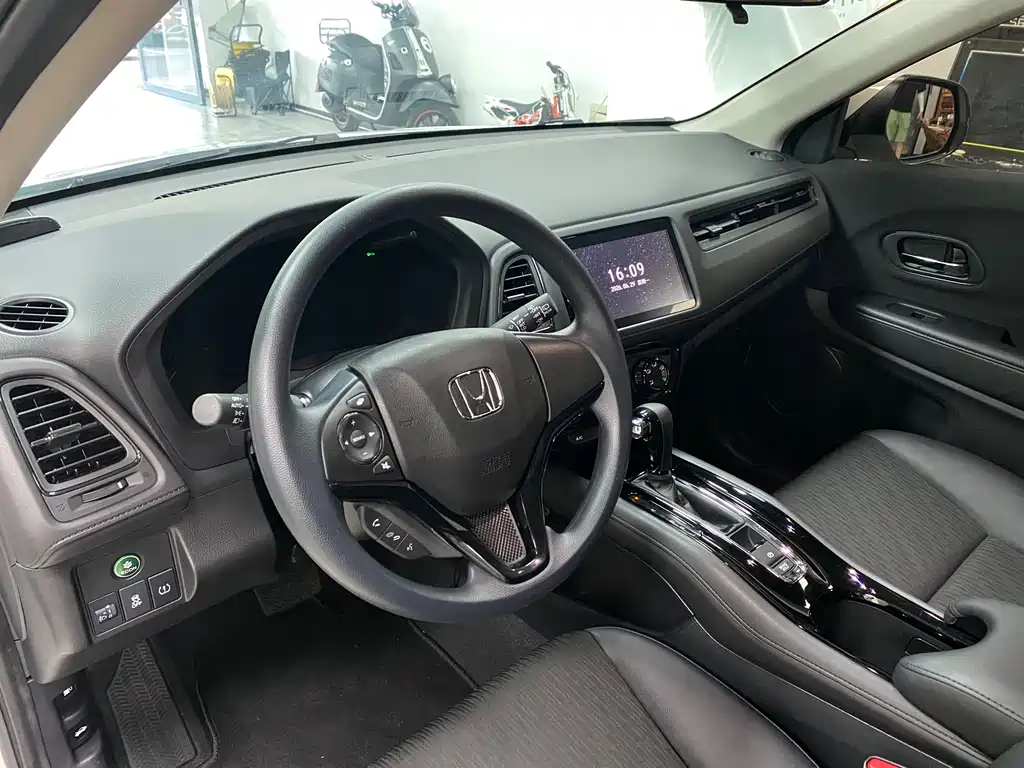 Honda Vezel 2021 — фото 15