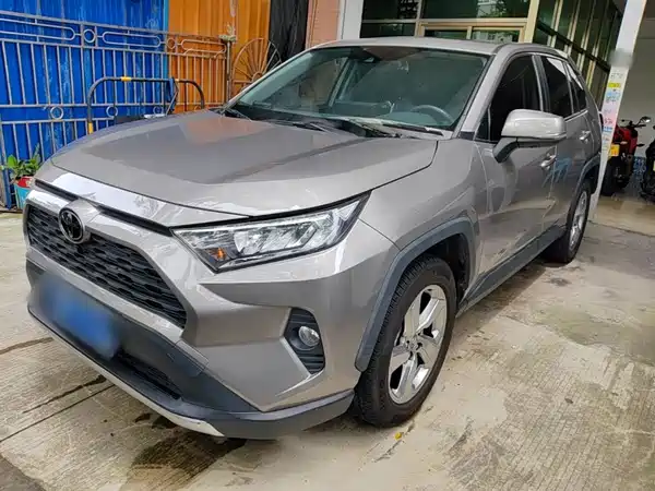 Toyota RAV4 2021