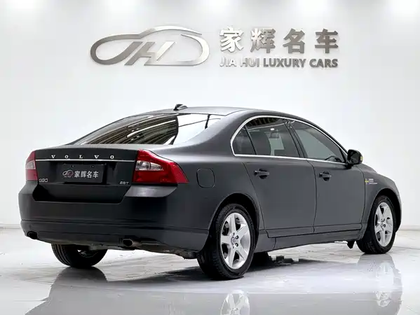 Volvo S80L 2010