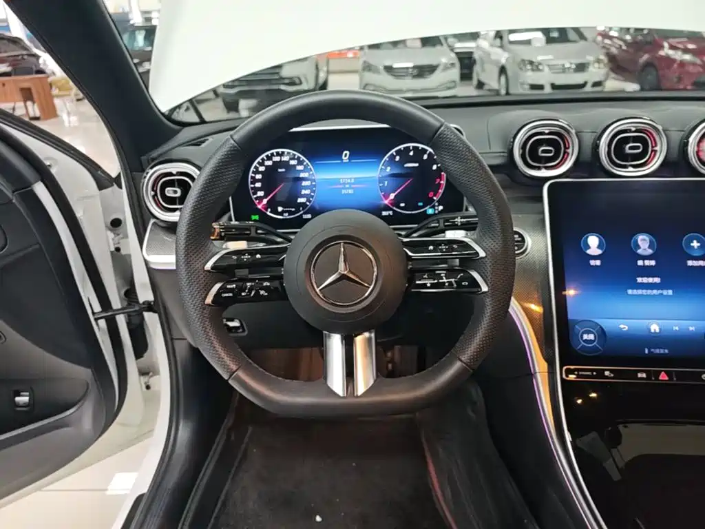 Mercedes-Benz C-Class 2023 — фото 11