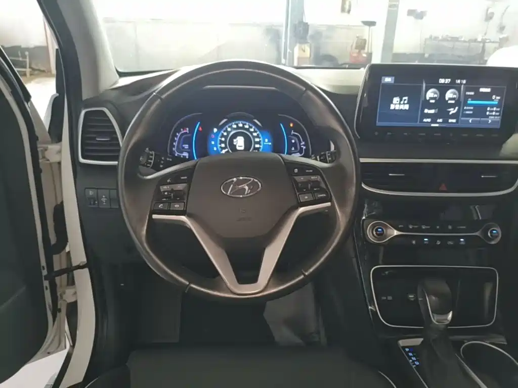 Hyundai Tucson 2020 — фото 11