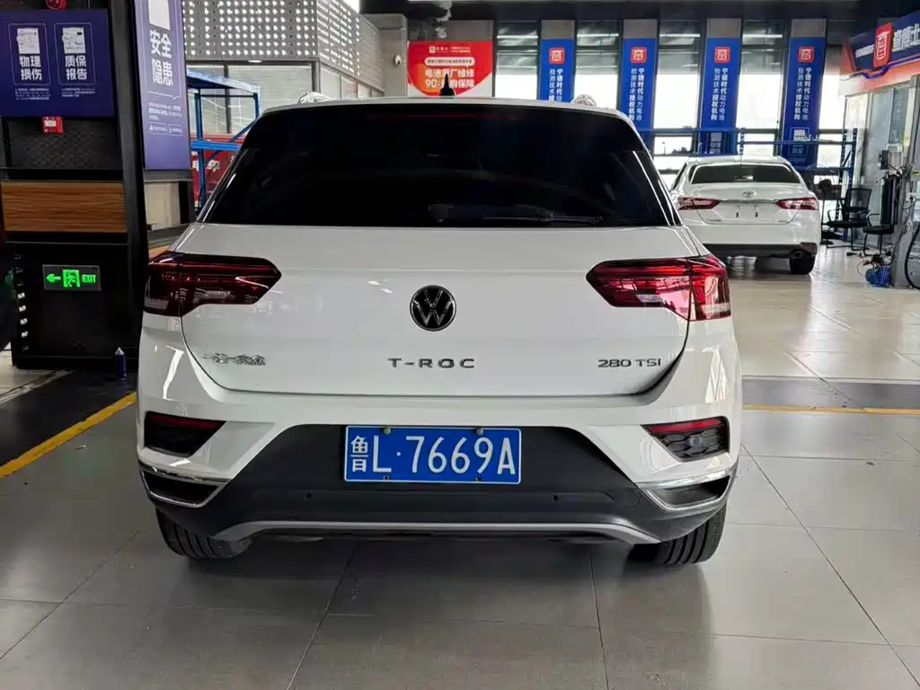 Volkswagen T-Roc 2022 — фото 11