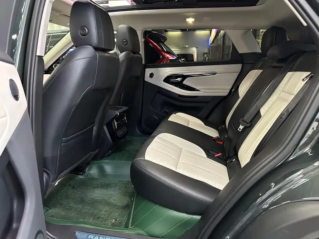Land Rover Range Rover Evoque 2021 — фото 34