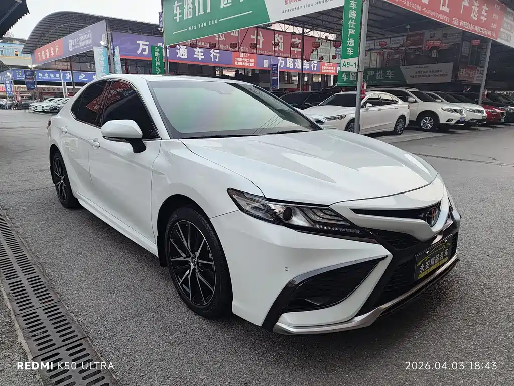 Toyota Camry 2021 — фото 3