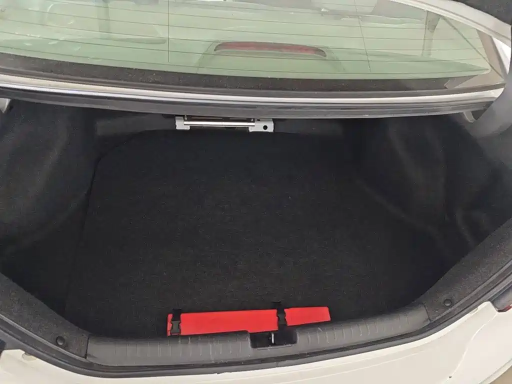 Honda Civic 2014 — фото 19