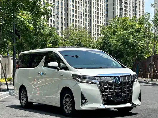 Toyota Alphard 2022