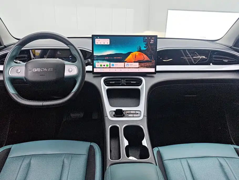 Geely Galaxy Starwish 2025 — фото 12