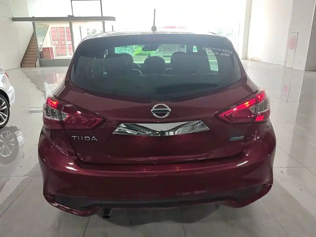 Nissan Tiida 2019 — фото 6