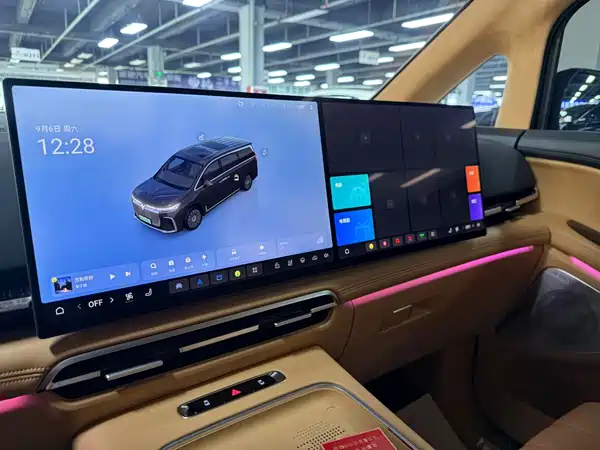 Voyah Dreamer 2025