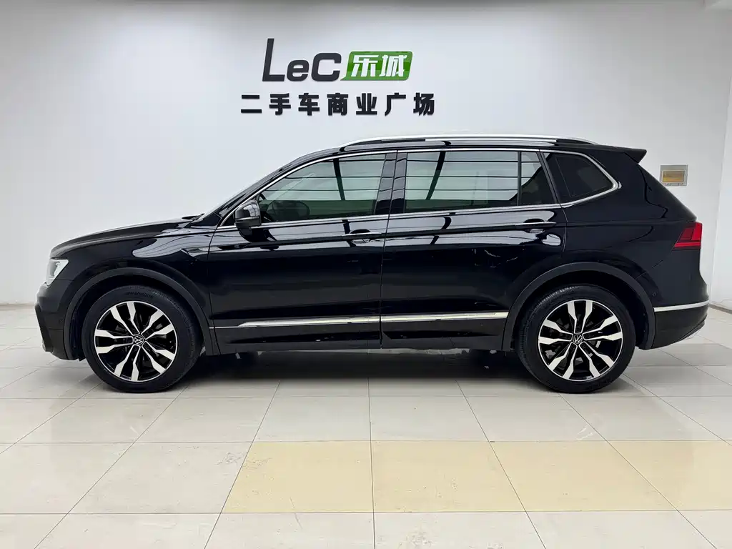 Volkswagen Tiguan L 2021 — фото 13