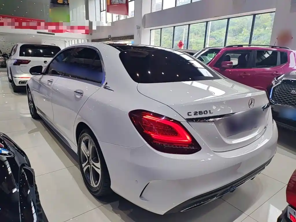 Mercedes-Benz C-Class 2020