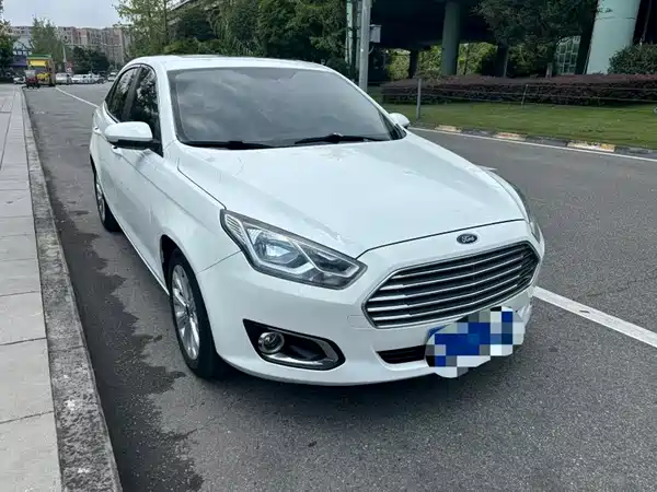 Ford Escort 2018
