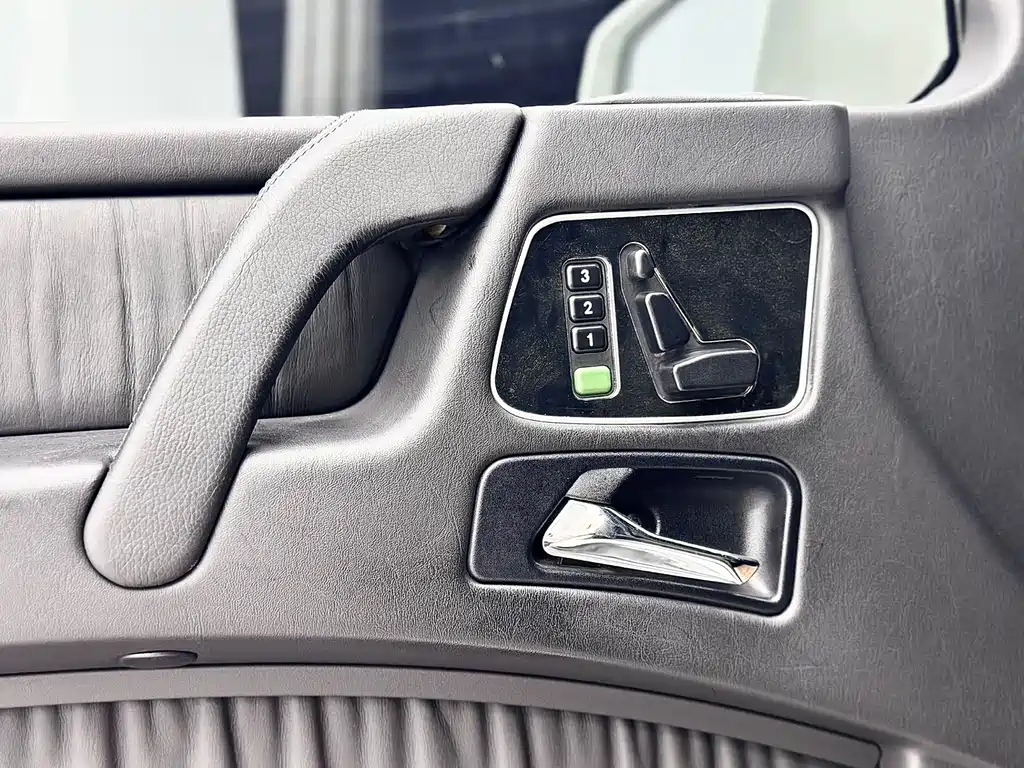 Mercedes-Benz G-Class AMG 2012 — фото 13