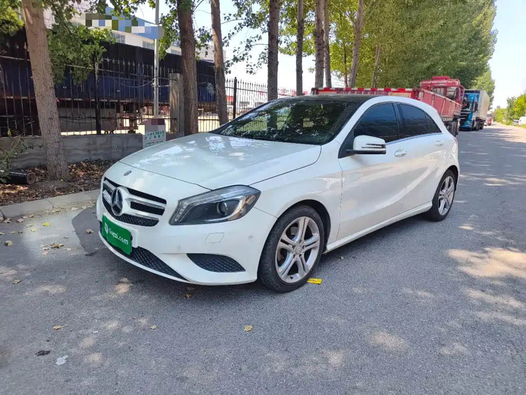 Mercedes-Benz A-Class 2015