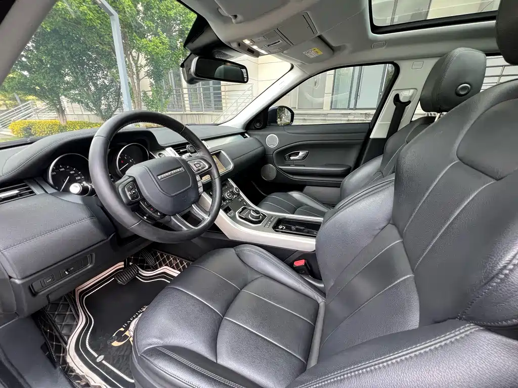 Land Rover Evoque 2019 — фото 36