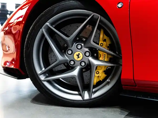 Ferrari F8 2022