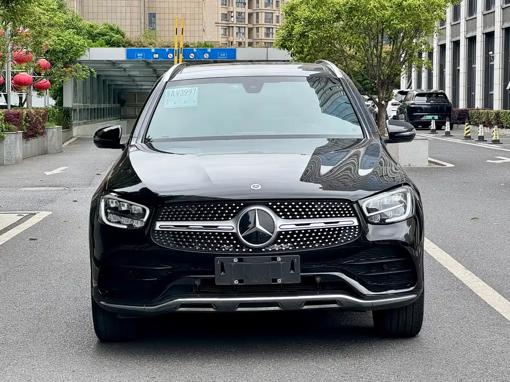 Mercedes-Benz GLC 2023 — фото 1