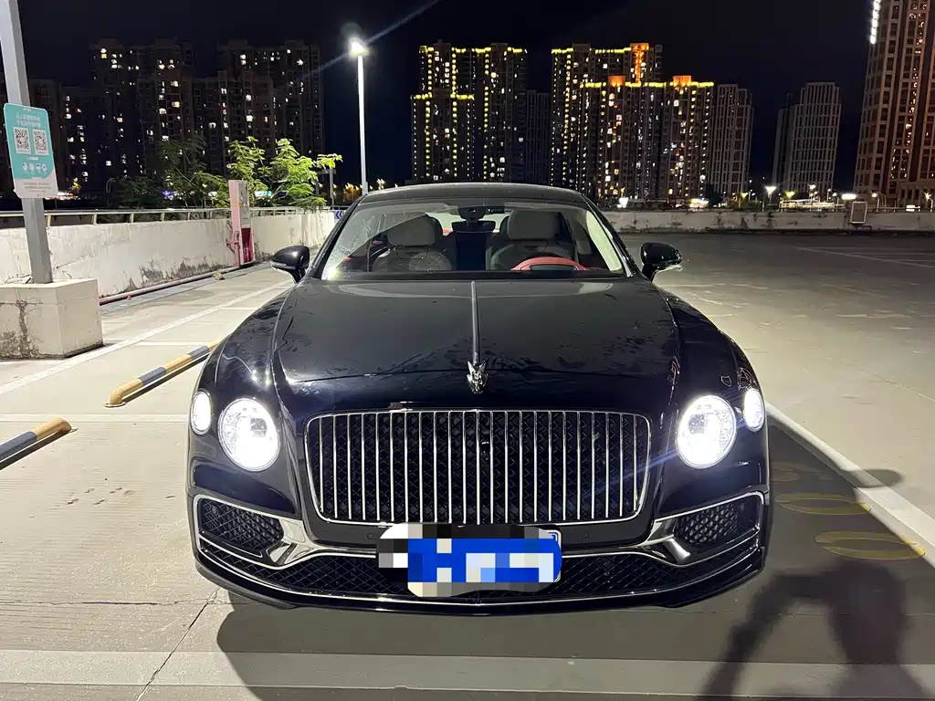 Bentley Flying Spur 2025 — фото 2