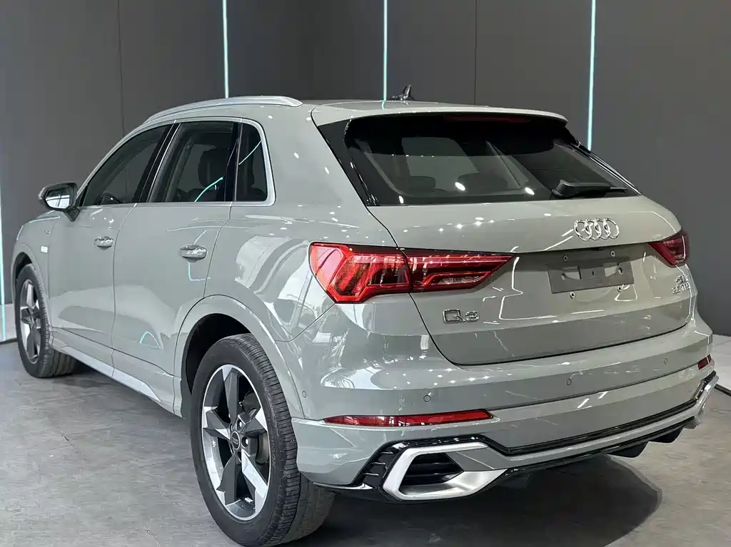 Audi Q3 2023 — фото 8