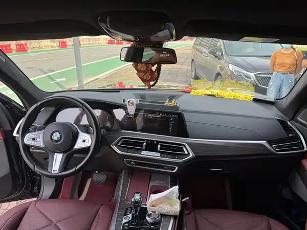 BMW X5 2023