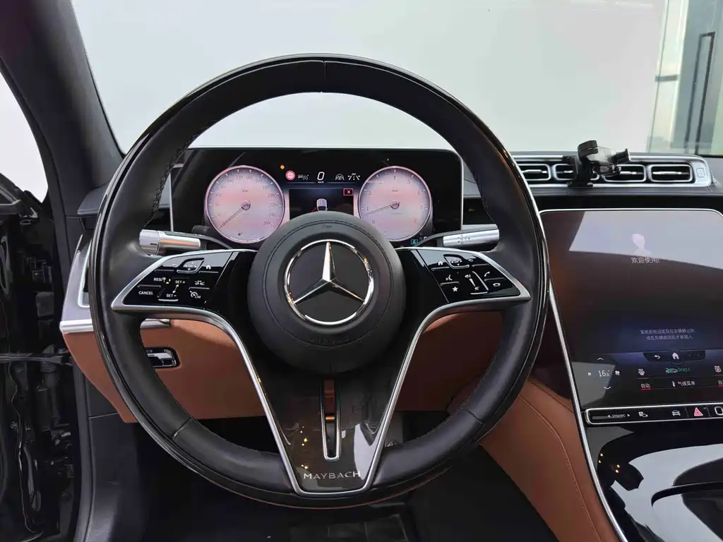 Mercedes-Benz Maybach S-Class 2022 — фото 14