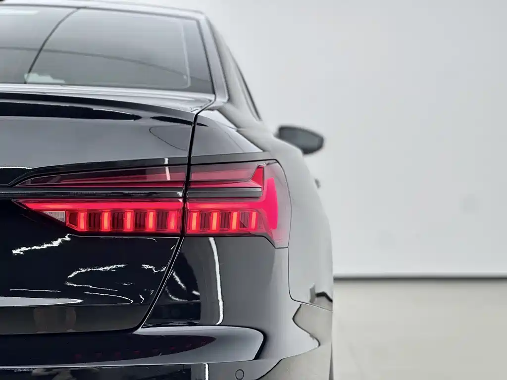 Audi A6L 2019 — фото 11