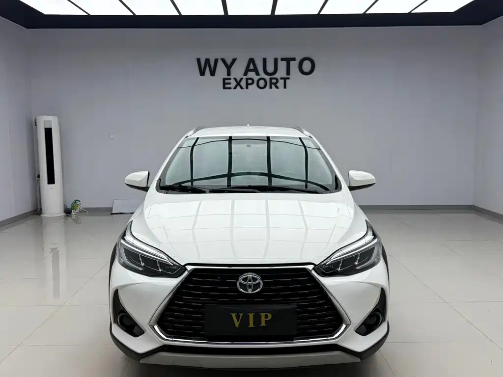 Toyota Yaris L 2022