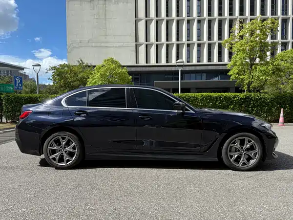 BMW i3 2023