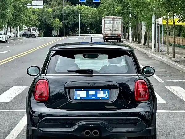 MINI 2024