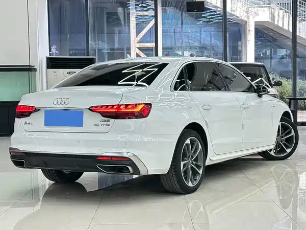 Audi A4L 2020
