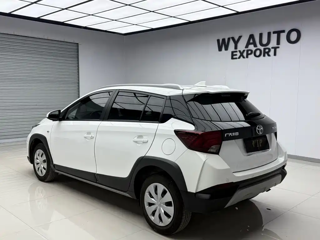 Toyota Yaris L 2022