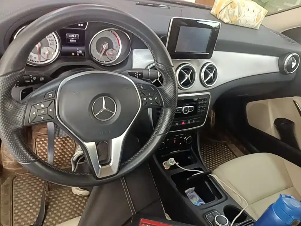 Mercedes-Benz GLA 2015 — фото 10