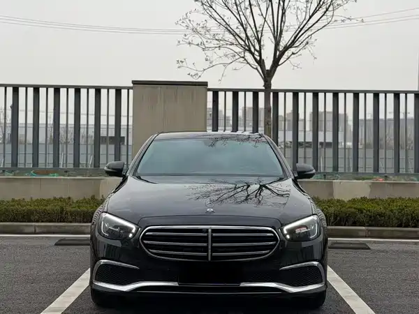 Mercedes-Benz E-Class 2023