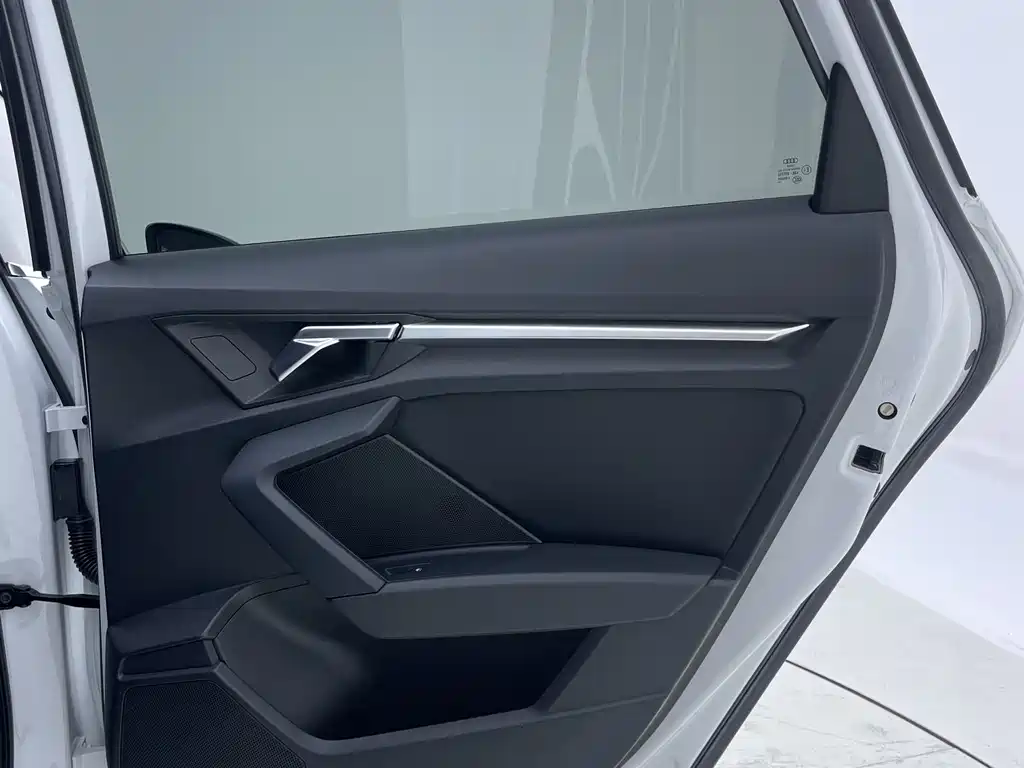 Audi A3 2022 — фото 26