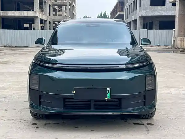 Li Auto L6 2025