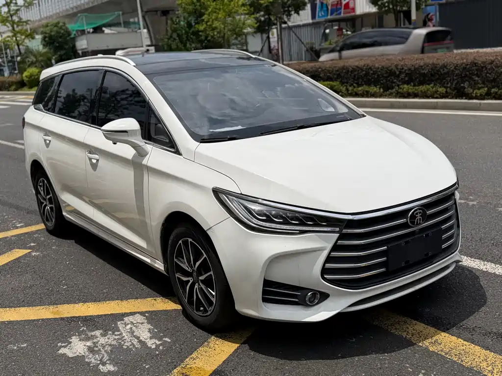 BYD Song MAX 2017 — фото 6