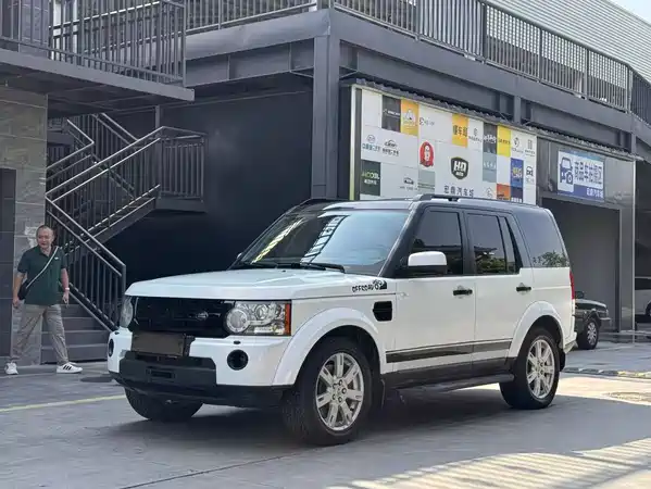 Land Rover Discovery 2010