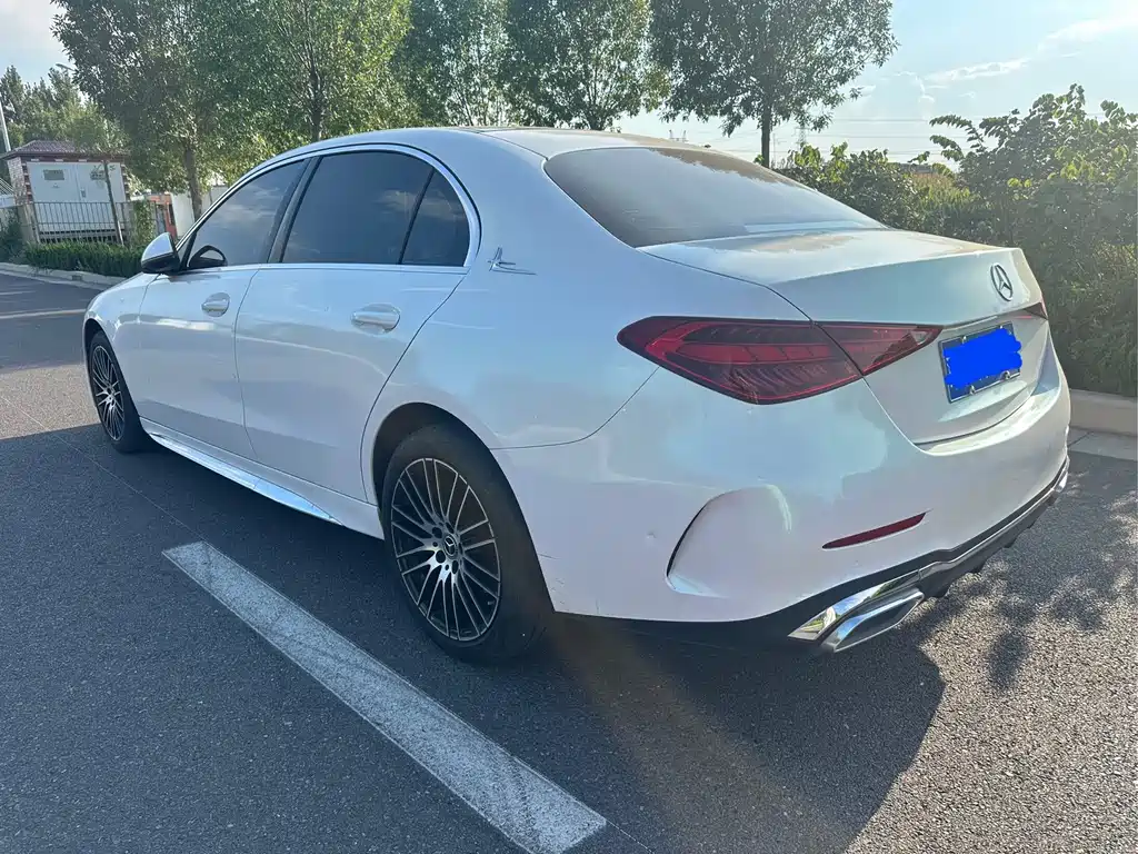 Mercedes-Benz C-Class 2023 — фото 12