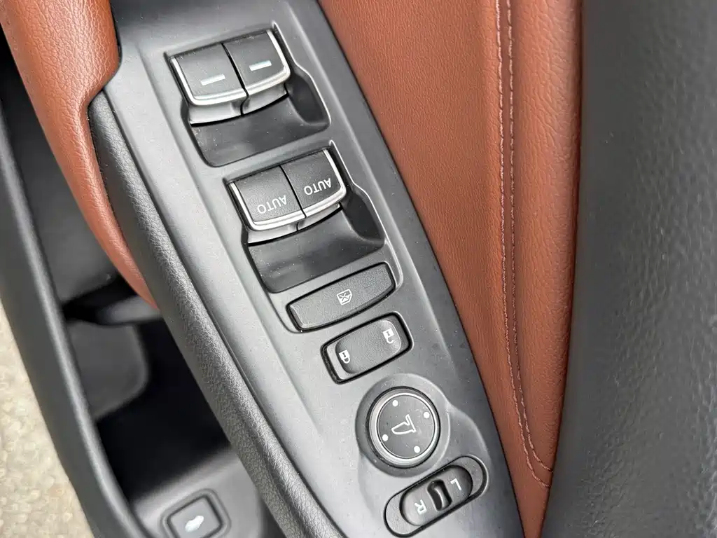 Honda Inspire 2021 — фото 21