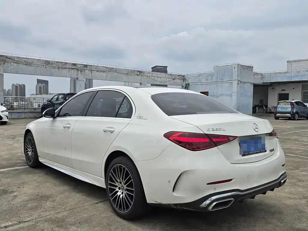 Mercedes-Benz C-Class 2022