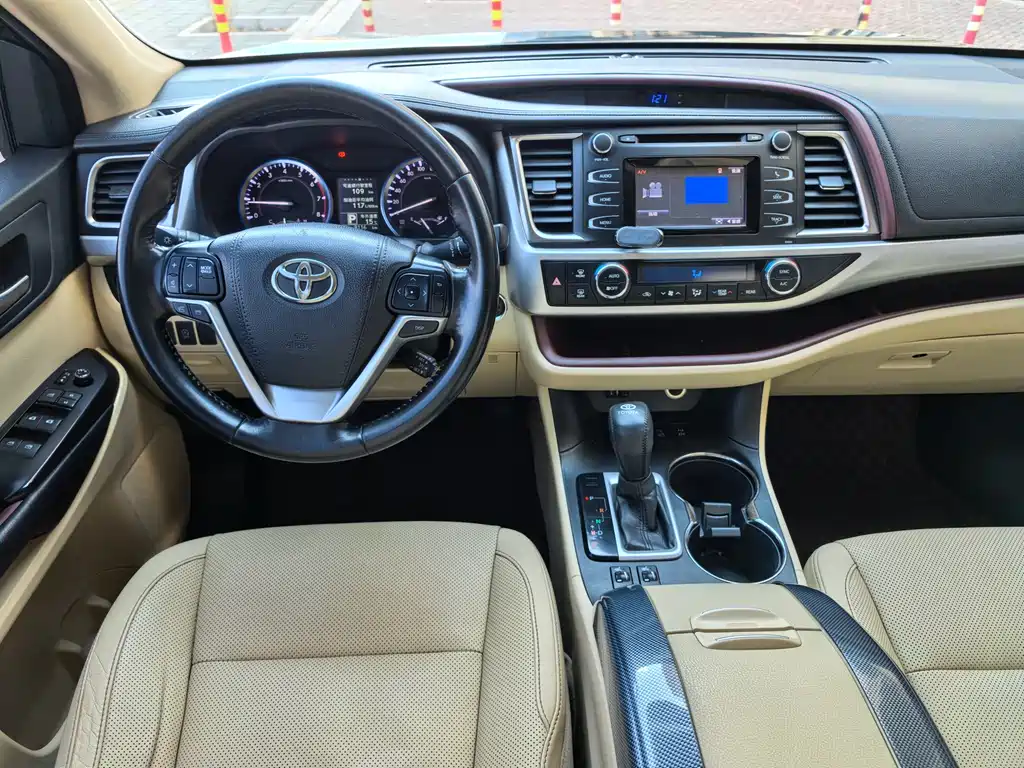 Toyota Highlander 2017 — фото 7