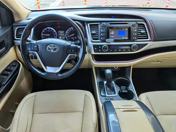Toyota Highlander 2015
