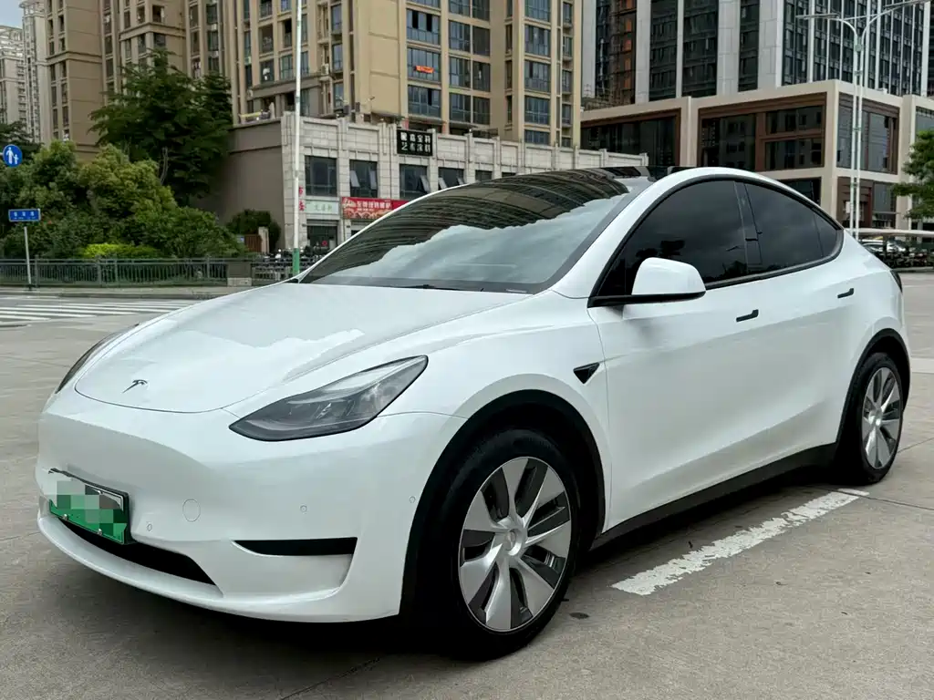Tesla Model Y 2022 — фото 1
