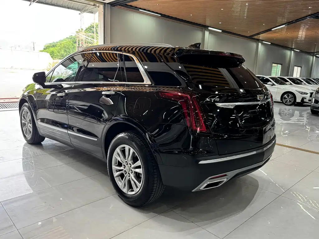Cadillac XT5 2022 — фото 7