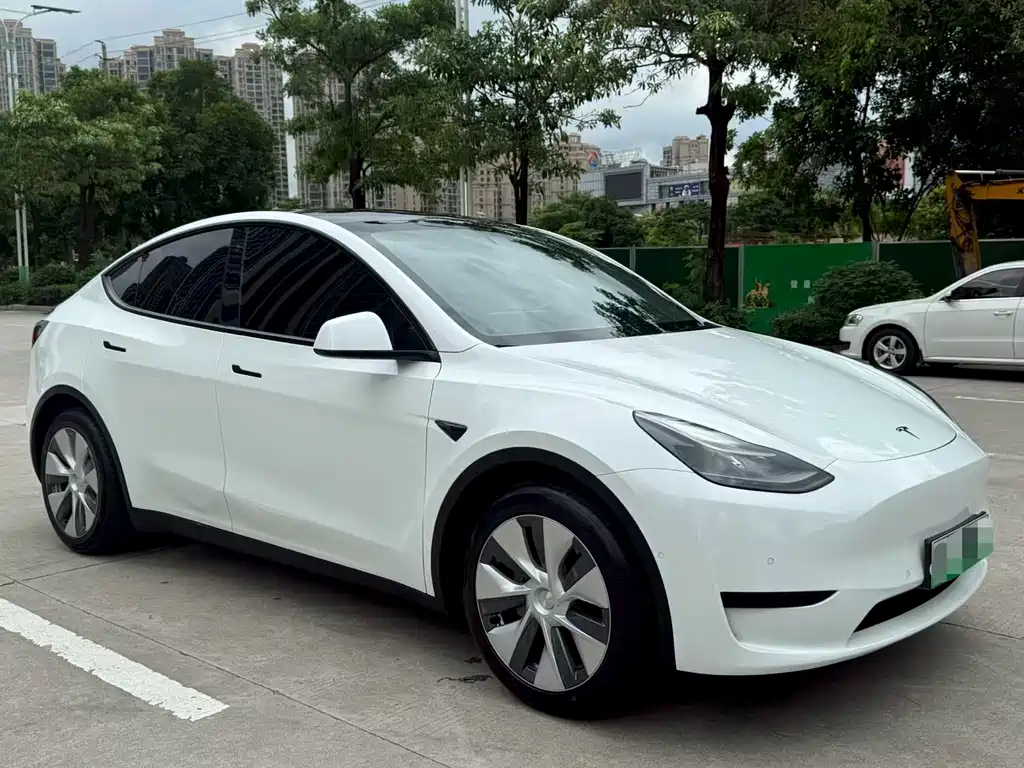 Tesla Model Y 2022 — фото 3