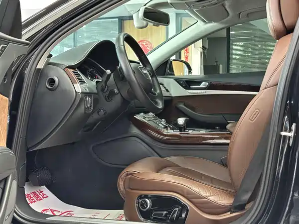 Audi A8 2012