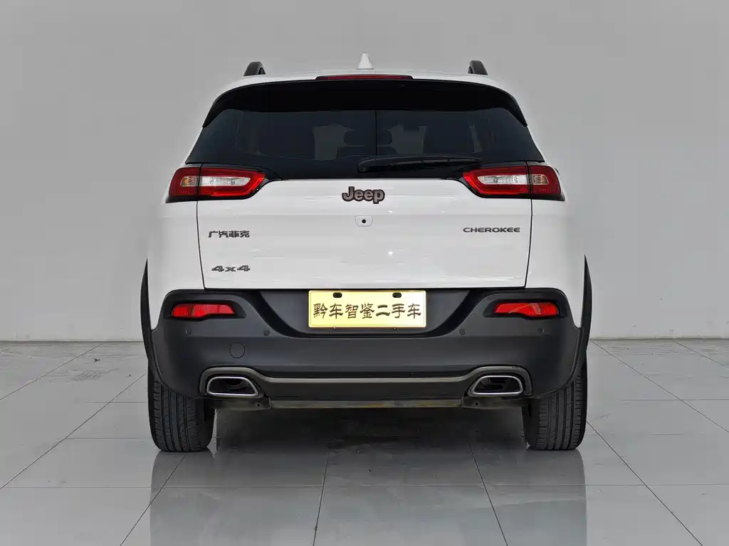 Jeep Cherokee 2016 — фото 5