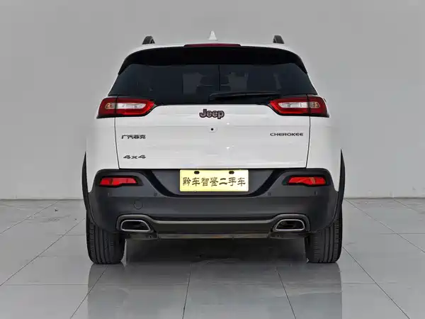 Jeep Cherokee 2016